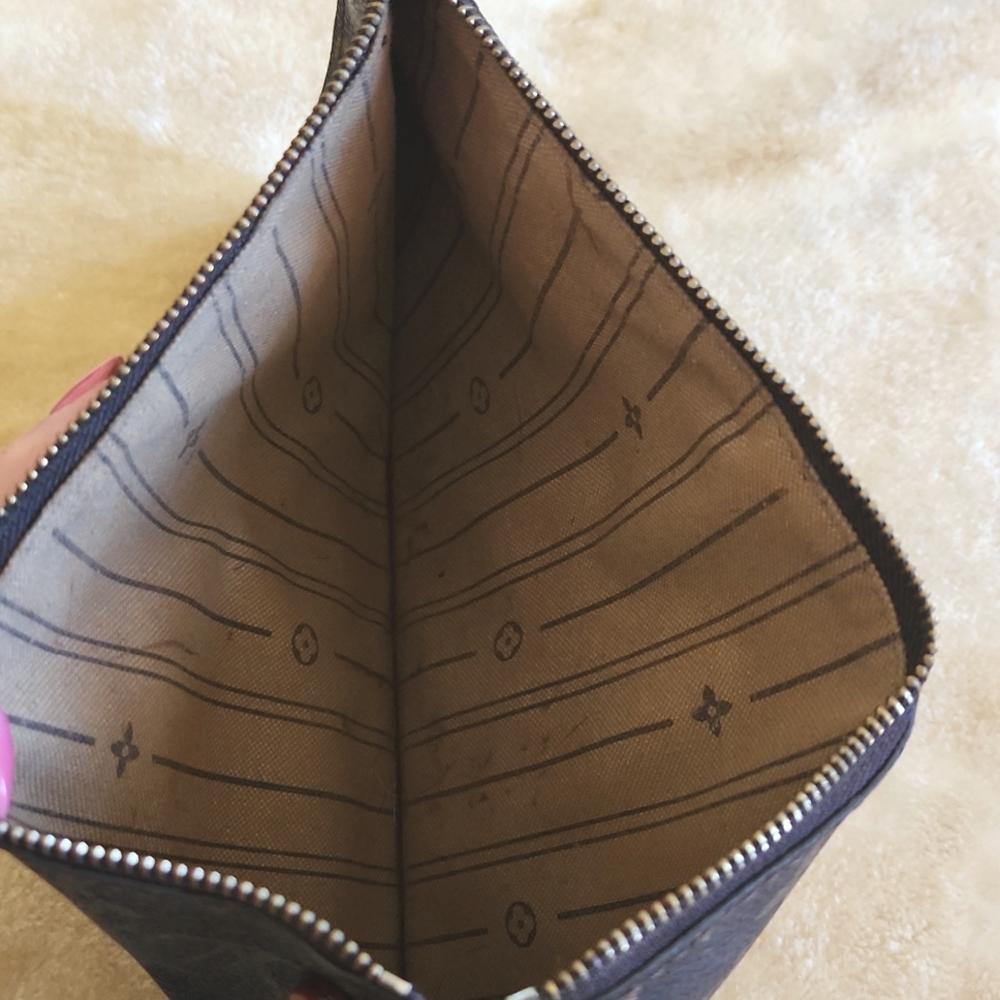 🌹LOUIS VUITTON BAG🌹 - Picture 9 of 9